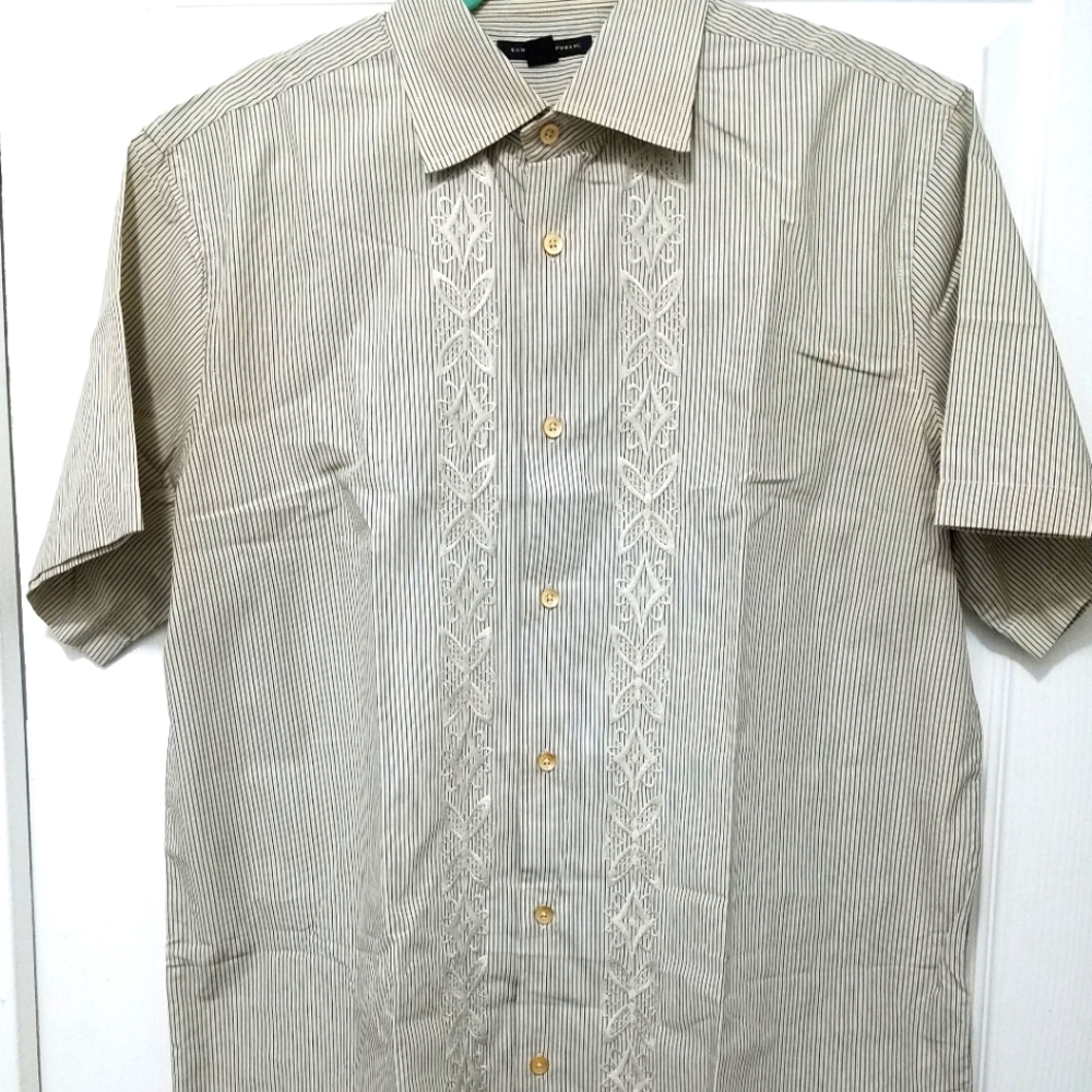 Banana Republic short sleeved shirt